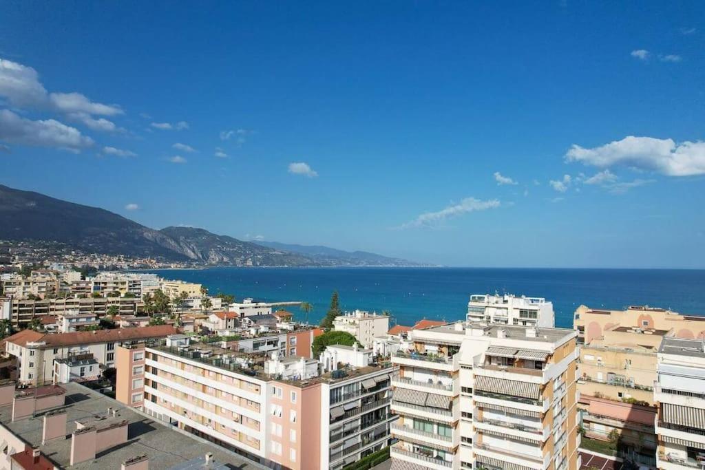 Appartement T2 En Bord De Mer Roquebrune-Cap-Martin Buitenkant foto